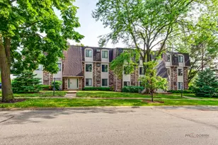 985 S Ct Of Shorewood Ct, Vernon Hills, IL 60061 - Photo 1