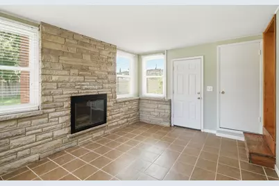 370 Oakwood Drive, Crete, IL 60417 - Photo 12