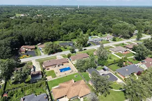 370 Oakwood Dr, Crete, IL 60417 - Photo 26