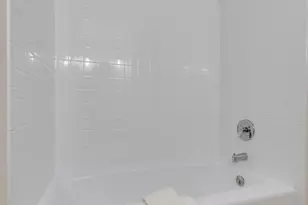 1872 N Clybourn Ave, Chicago, IL 60614 - Photo 16