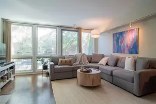 2044 N Larrabee St, Chicago, IL 60614 - Photo 2