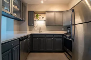 2044 N Larrabee St, Chicago, IL 60614 - Photo 4