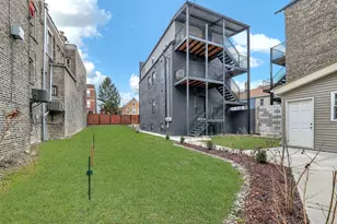 2704 W 24th Pl, Chicago, IL 60608 - Photo 18