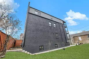 2704 W 24th Pl, Chicago, IL 60608 - Photo 16
