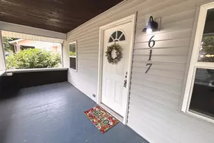 617 E 4th St, Centralia, IL 62801 - Photo 2