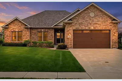 1934 Parkside Drive, Sycamore, IL 60178 - Photo 1