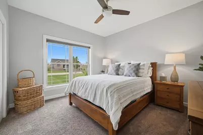 1934 Parkside Drive, Sycamore, IL 60178 - Photo 28