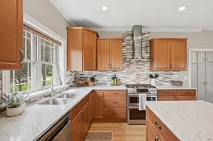 1934 Parkside Dr, Sycamore, IL 60178 - Photo 12