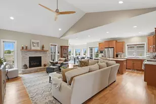 1934 Parkside Dr, Sycamore, IL 60178 - Photo 6