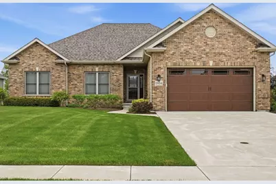 1934 Parkside Drive, Sycamore, IL 60178 - Photo 2