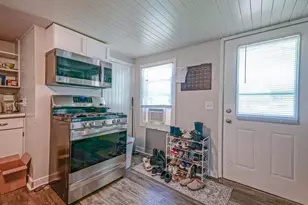 1009 S 4th St, Oregon, IL 61061 - Photo 4