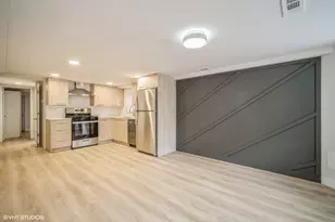 841 N Mozart St, Chicago, IL 60622 - Photo 2