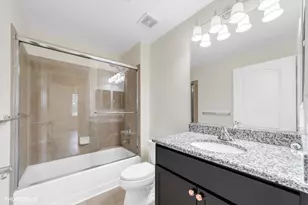 1 Itasca Pl, Itasca, IL 60143 - Photo 32