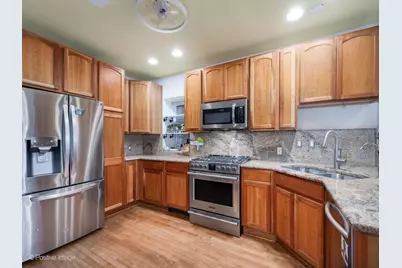 2436 W Superior Street, Chicago, IL 60612 - Photo 8