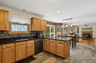 12743 Vestas Pl, Belvidere, IL 61008 - Photo 6