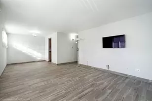 915 Graceland Ave, Des Plaines, IL 60016 - Photo 8