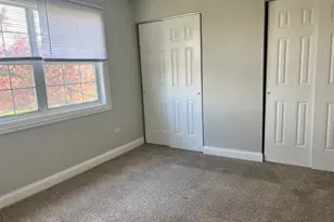 43 Foxcroft Rd, Naperville, IL 60565 - Photo 8