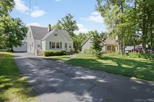 422 Harden St, Antioch, IL 60002 - Photo 2