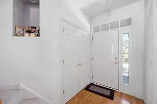 435 E Railroad Ave, Bartlett, IL 60103 - Photo 8