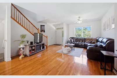 435 E Railroad Avenue, Bartlett, IL 60103 - Photo 10