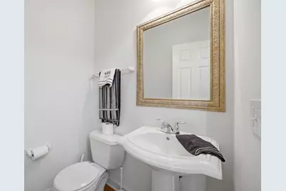 435 E Railroad Avenue, Bartlett, IL 60103 - Photo 18
