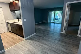 104 Glengarry Dr, Bloomingdale, IL 60108 - Photo 6