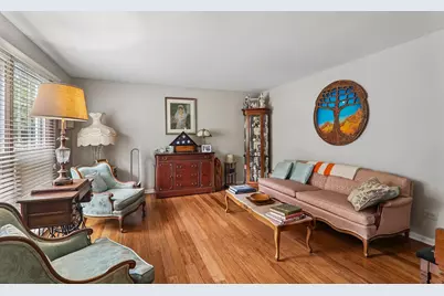 1644 Swallow Street, Naperville, IL 60565 - Photo 6