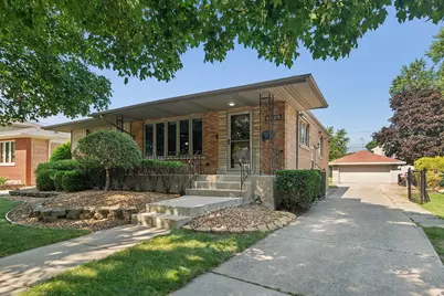 10025 S 53rd Avenue, Oak Lawn, IL 60453 - Photo 2