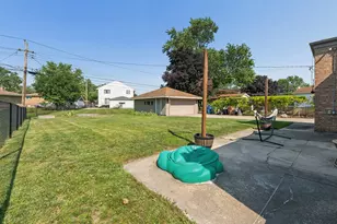 10025 S 53rd Ave, Oak Lawn, IL 60453 - Photo 26
