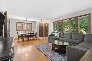 10025 S 53rd Ave, Oak Lawn, IL 60453 - Photo 8