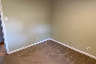 8 Sandburg Ct, Clifton, IL 61727 - Photo 26