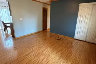 8 Sandburg Ct, Clifton, IL 61727 - Photo 12