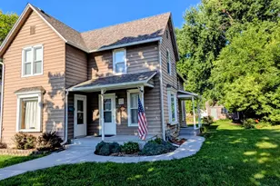 111 N Wesley Ave, Mount Morris, IL 61054 - Photo 1
