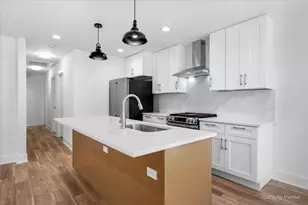 18172 W Twin Lakes Blvd, Grayslake, IL 60030 - Photo 2