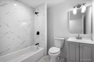 18172 W Twin Lakes Blvd, Grayslake, IL 60030 - Photo 6