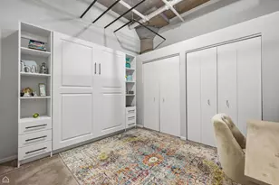 360 W Illinois St, Chicago, IL 60654 - Photo 14
