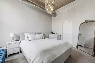 360 W Illinois St, Chicago, IL 60654 - Photo 10