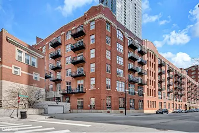 360 W Illinois Street #5C, Chicago, IL 60654 - Photo 1