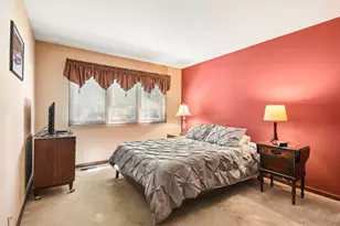 79 Castle Rock Ln, Bloomingdale, IL 60108 - Photo 18