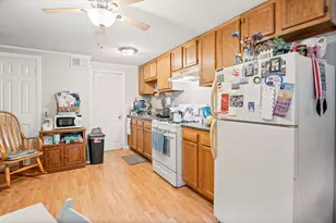 107 N Mallory Ave, Batavia, IL 60510 - Photo 16