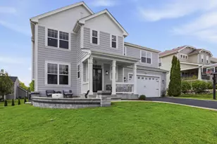 3307 Wanskuck St, Elgin, IL 60124 - Photo 1