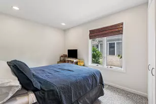 35 Barnard Ln, Highland Park, IL 60035 - Photo 16