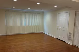 1194 S Kenilworth Ave, Oak Park, IL 60304 - Photo 2