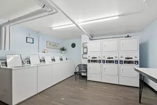 1516 N State Pkwy, Chicago, IL 60610 - Photo 22