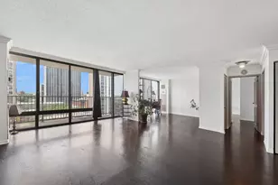 1516 N State Pkwy, Chicago, IL 60610 - Photo 4