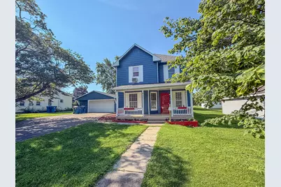 411 E Seminary Avenue, Hoopeston, IL 60942 - Photo 2
