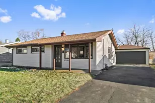 2302 Madonna Ave, Joliet, IL 60436 - Photo 2