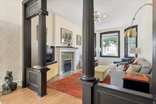 2314 W Cortez St, Chicago, IL 60622 - Photo 2