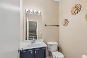 1674 W Turtle Creek Ln, Round Lake, IL 60073 - Photo 10