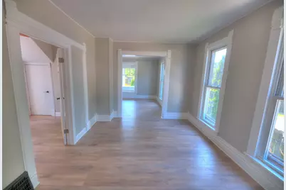 501 Raymond Street, Elgin, IL 60120 - Photo 8